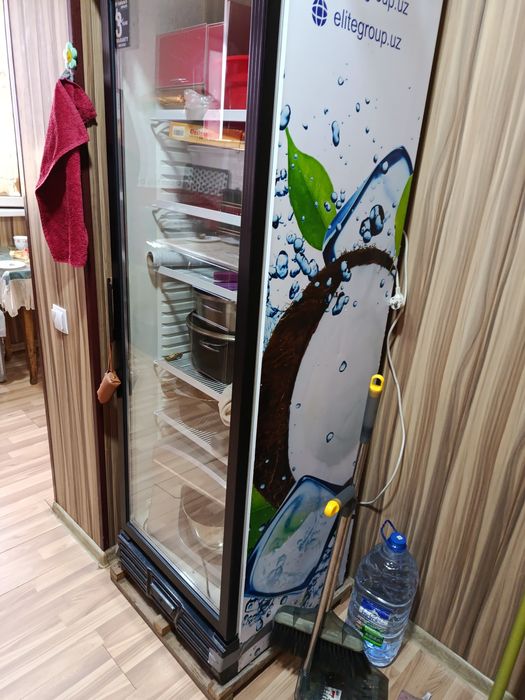 Холодильник витрина