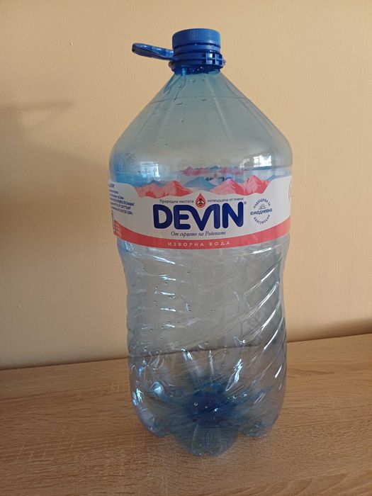 Туби  от минерална вода Девин 11л.