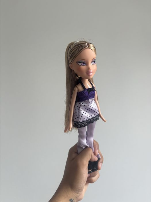 Bratz Leah Sleepover