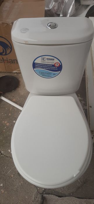 Стиралка, печь вытяжка, унитаз