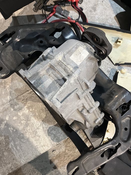 Раздатка бмв х5 е70 х6 е71 5.0и 408 коня 4.8 bmw x5 e70 x6 e71