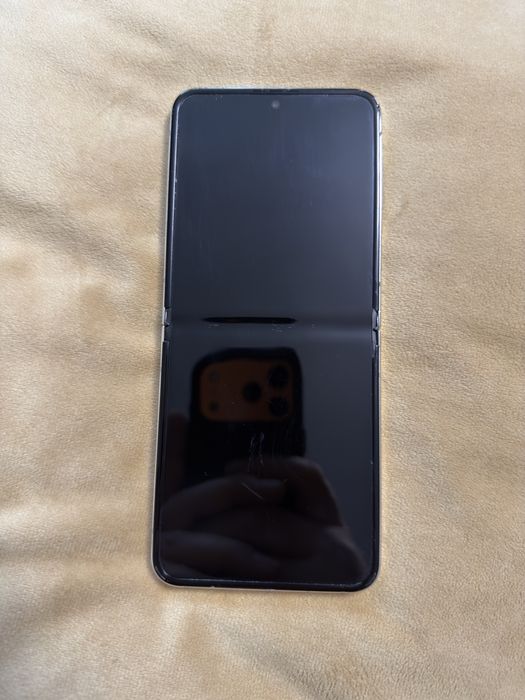 Samsung Galaxy Z Flip 5