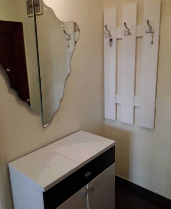 Дава се под наем Тристаен апартамент в Бургас, Център - 85 кв.м за 375 € - Снимка #1