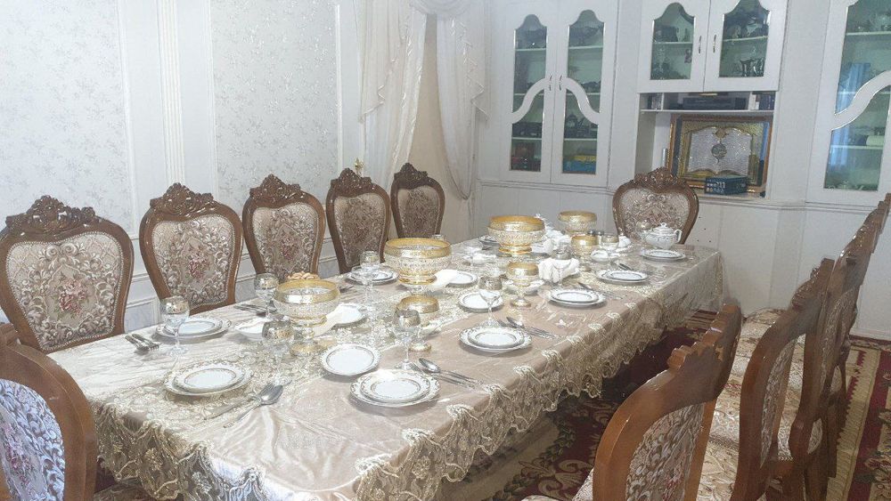 Stol stul sotiladi 12 talik holati zoʻr maʼlumoti telefonda beriladi