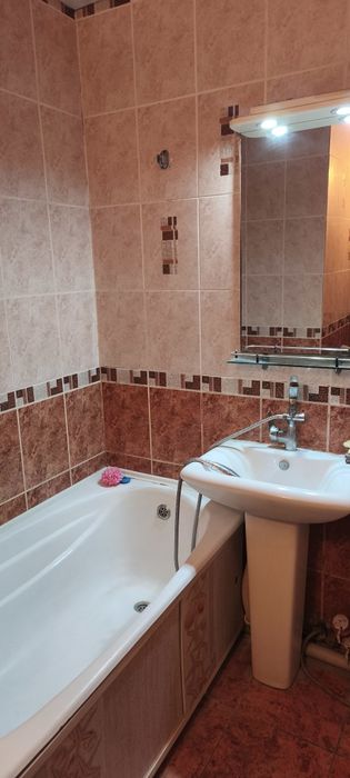 Сдам 2х ком.квартиру в цетре