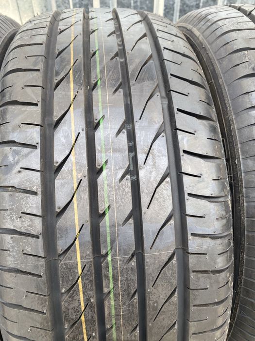 215/50/17 Toyo Летни