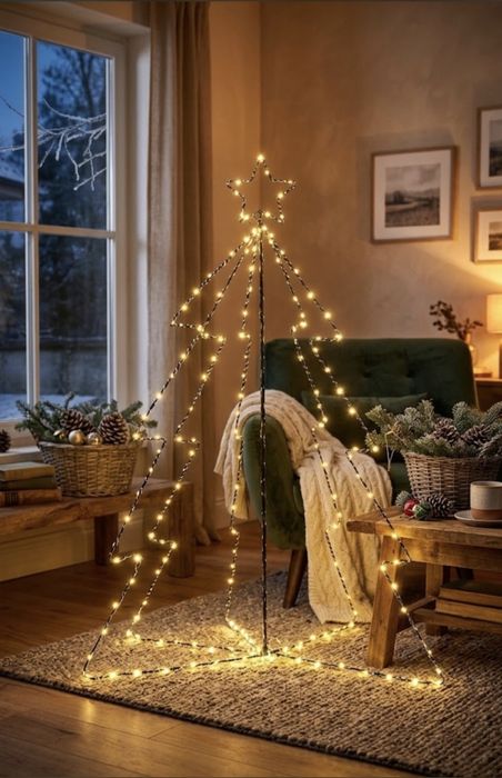 Led коледна елха, Коледна декорация