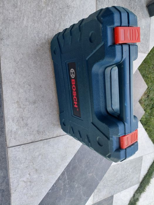 Шуруповёрт BOSCH.