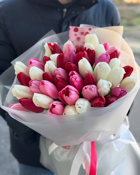 Тюльпаны  Конаев