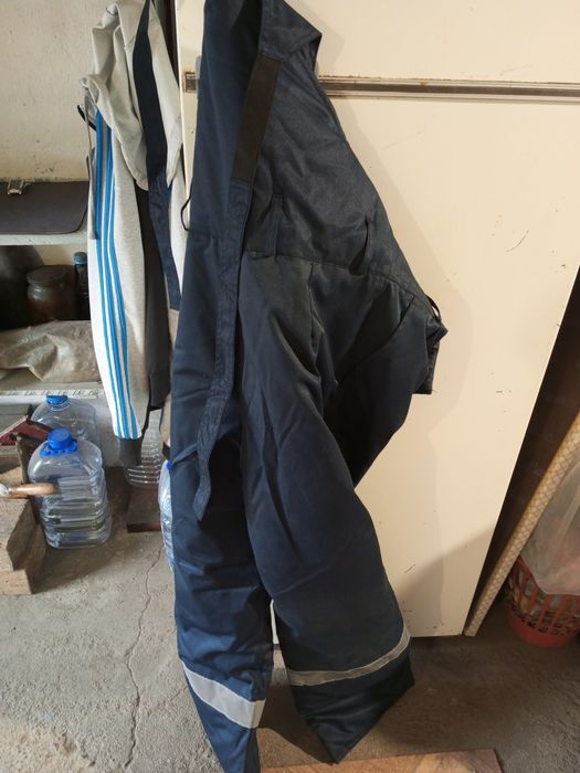 Брюки -зимние, утеплённые.2 шт