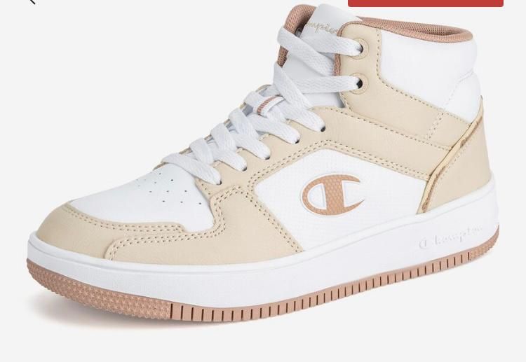 Продавам дамски маратонки Champion,
Използвани са окол