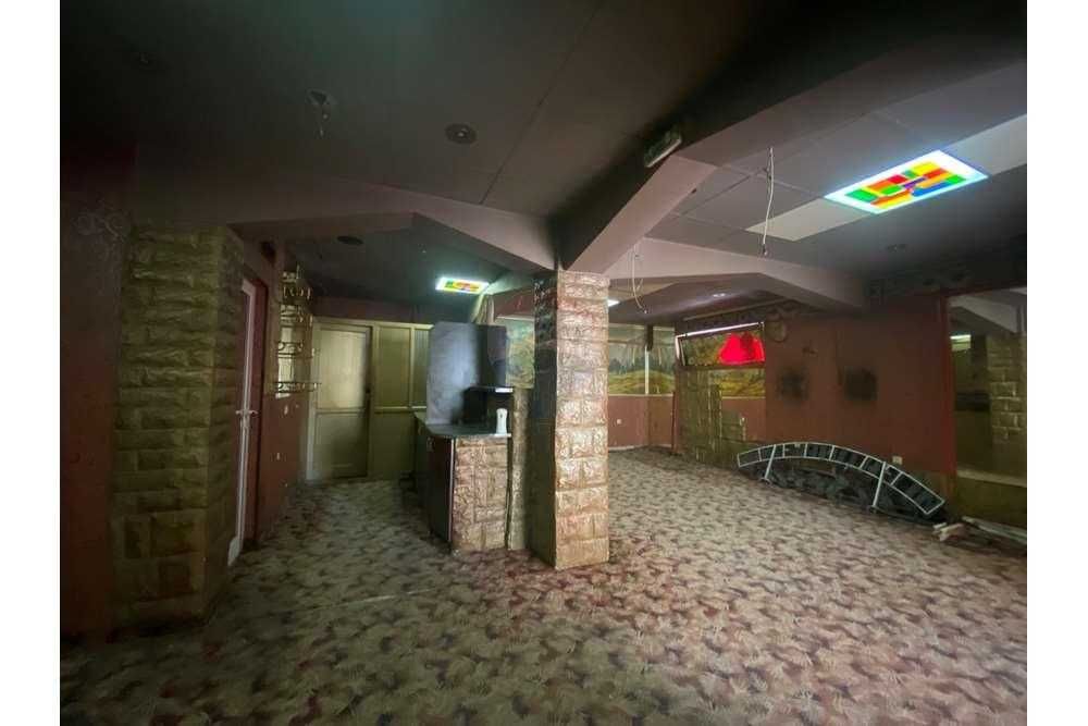 Дава се под наем Магазин в Шумен, Център - 94 кв.м за 1377 € - Снимка #4