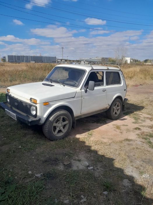 Автомобиль нива 21213