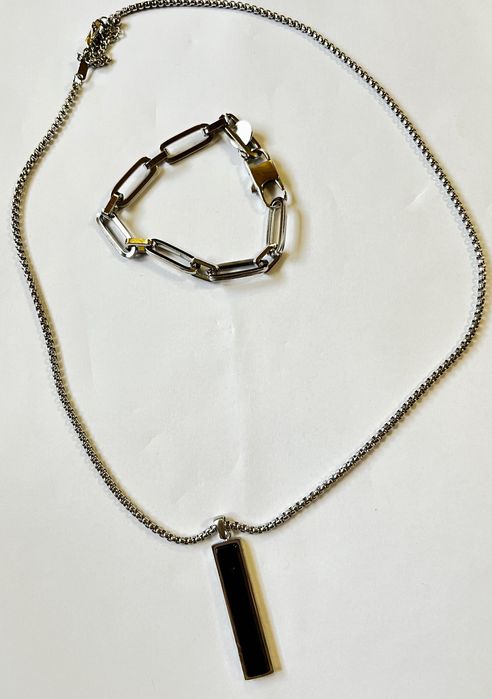 accesorii LUCLEON din otel inoxidabil trendhim  cu eticheta