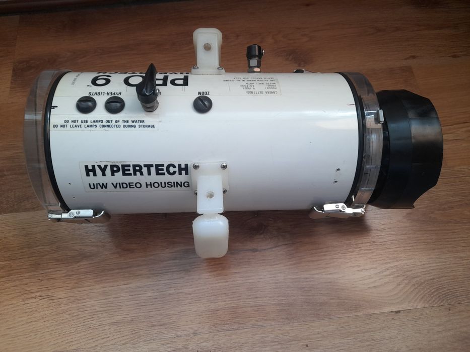 Carcasă subacvatica camera video PRO9 Hypertech scufundări  !