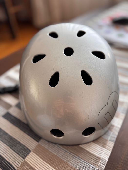 Micro оригинална каска 53-57