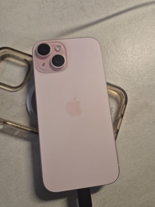 iPhone 15 256GB Pink