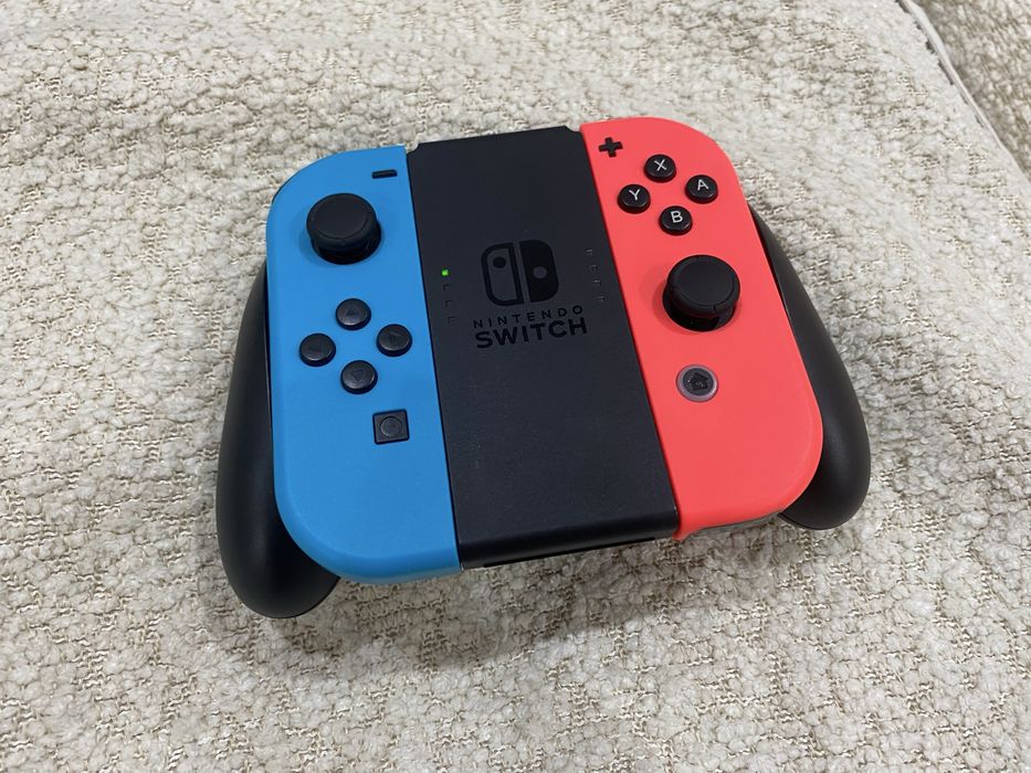 Nintendo Switch Oled 64/400гб прошитая