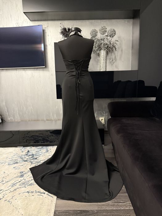 Rochie lunga cu aplicatii