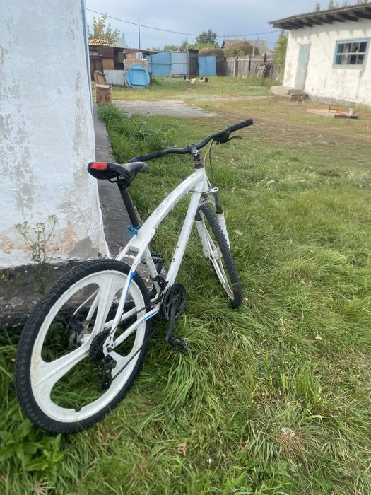 Скоросной велосипед BMW