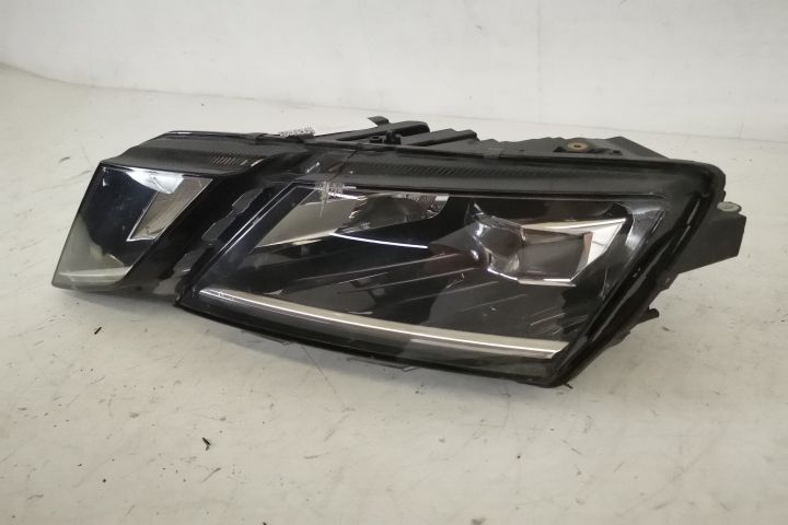 Фар Ляв Оригинален Led Повреден Шкода Октавия 3 [фейслифт] Ляв оригина