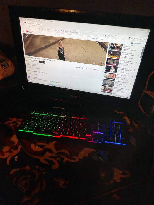 Leptop 263 gb foarte comod