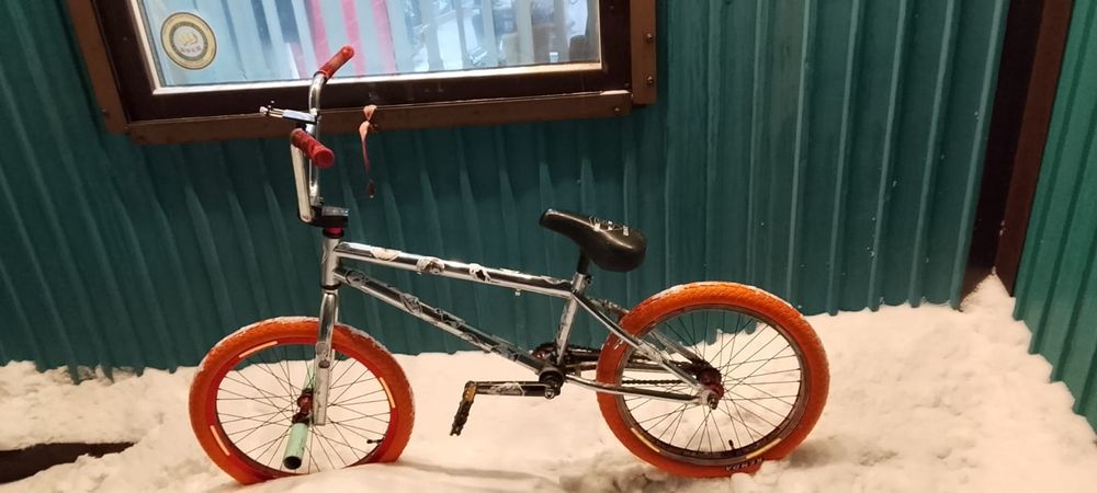 продам бмх  в хорошем состоянии