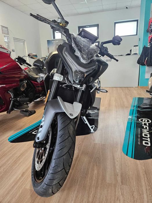 Motocicleta Cfmoto 800 NK