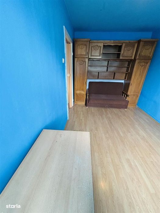 Apartament Cu 2 Camere Semidecomandat Zona Rogerius