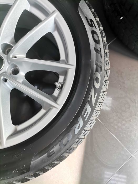 Зимен К-т 17" BMW Джанти 618 Гуми Pirelli Датчици БМВ G30 G31 G32 G11