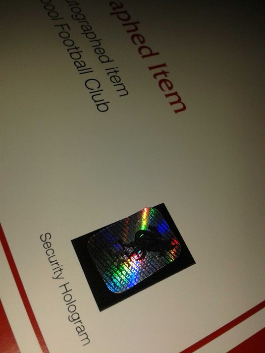 100% Оригинал с автографи! Liverpool/Ливърпул фланелка/тениска!