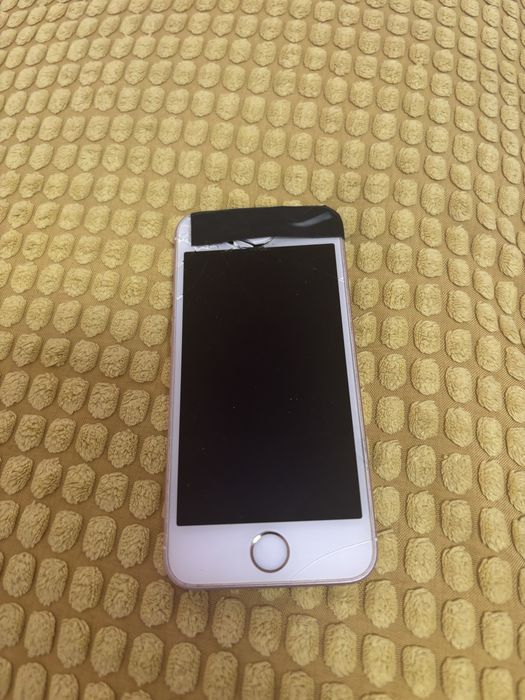 Iphone SE за части