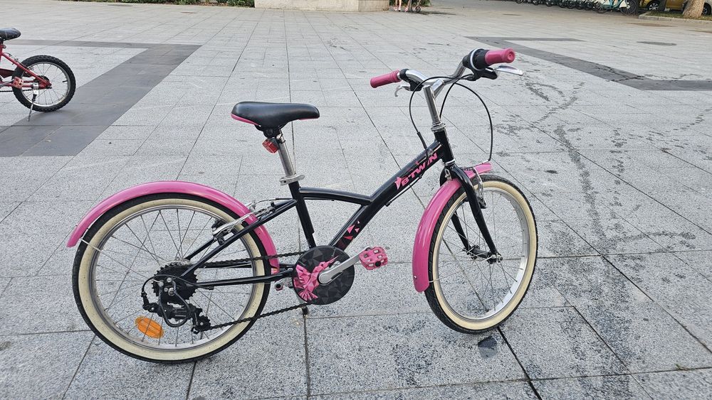 Bicicleta fetite B-twin