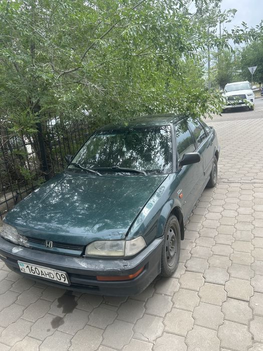 Машина марки Honda Concerto