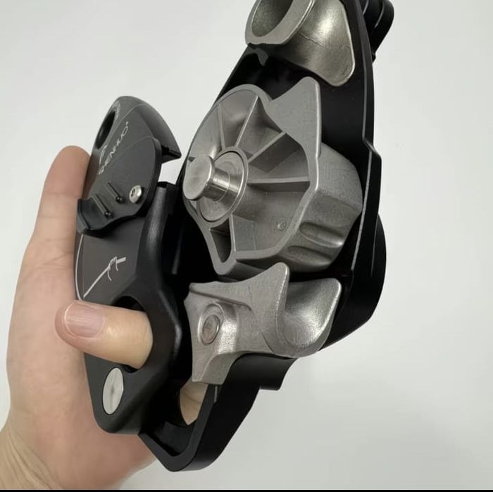 Спусковое устройство