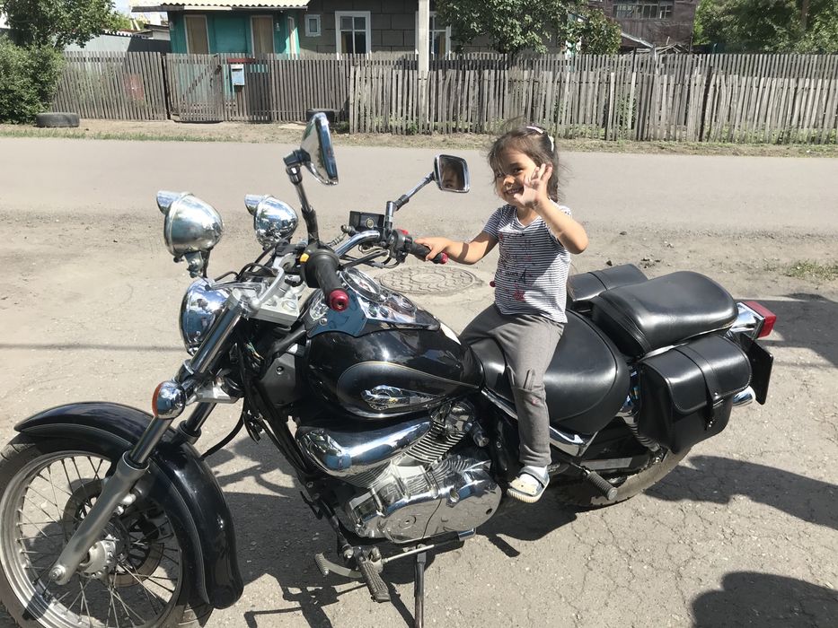 Мотоцикл Сузуки интрудер