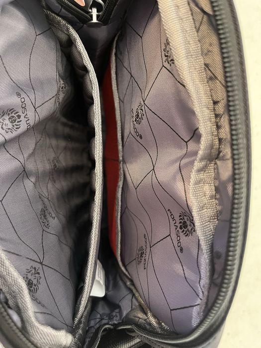 Мъжка чанта Ponasoo /безплатна составка/