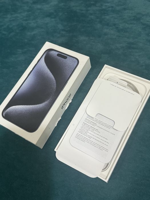 Продам Iphone 15 pro