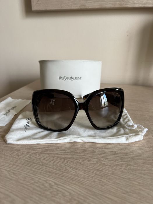 Солнцезащитные очки YSL