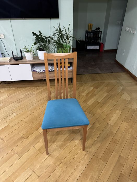 Стулья деревянные 8 штук