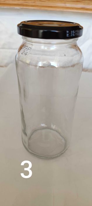 Буркани със винт