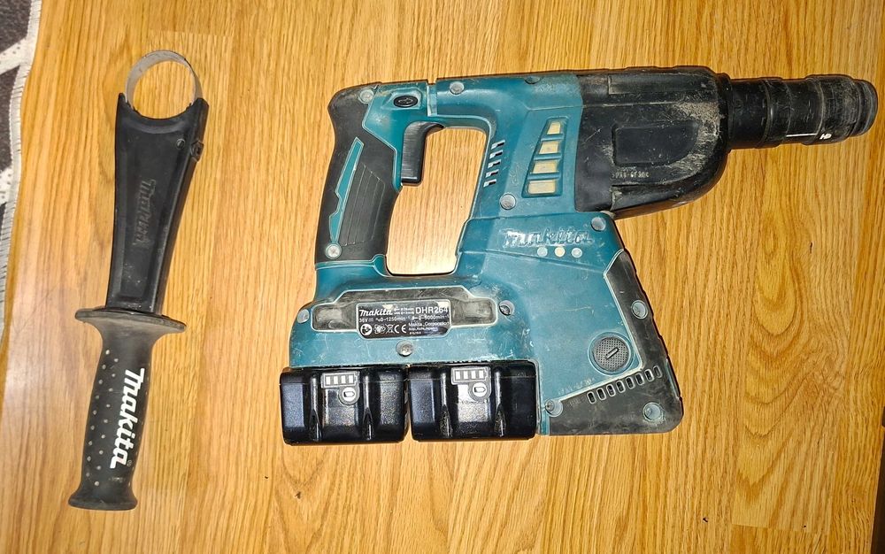 Makita DHR 264 Перфоратор