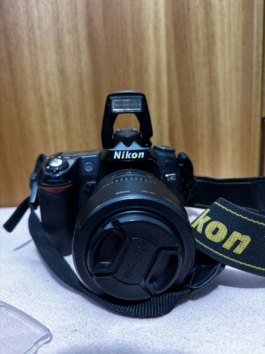 Aparta Nikon D80