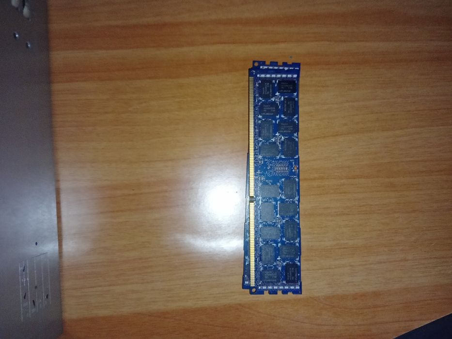 Rami și placa Video