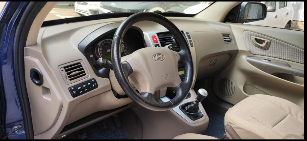 Vând HYundai Tucson