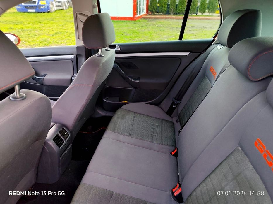 VW Golf 5 – 2006 | 2.0 TDI | Automată | Navigație mare | Consum Redus