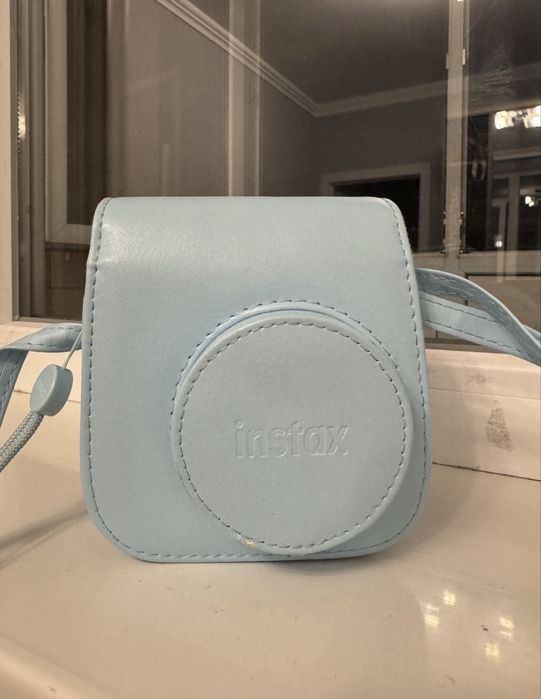 Instax 11 mini в голубом цвете