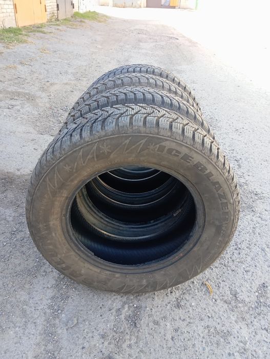 Комплект зимней шипованной резины