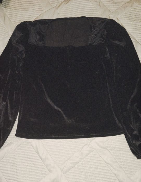 Продам велюровую кофту