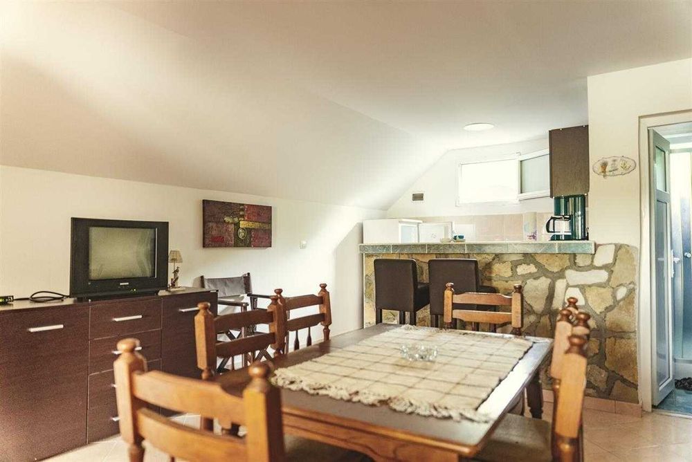 Дава се под наем Двустаен апартамент в Пловдив, Въстанически - 74 кв.м за 382.5 € - Снимка #3